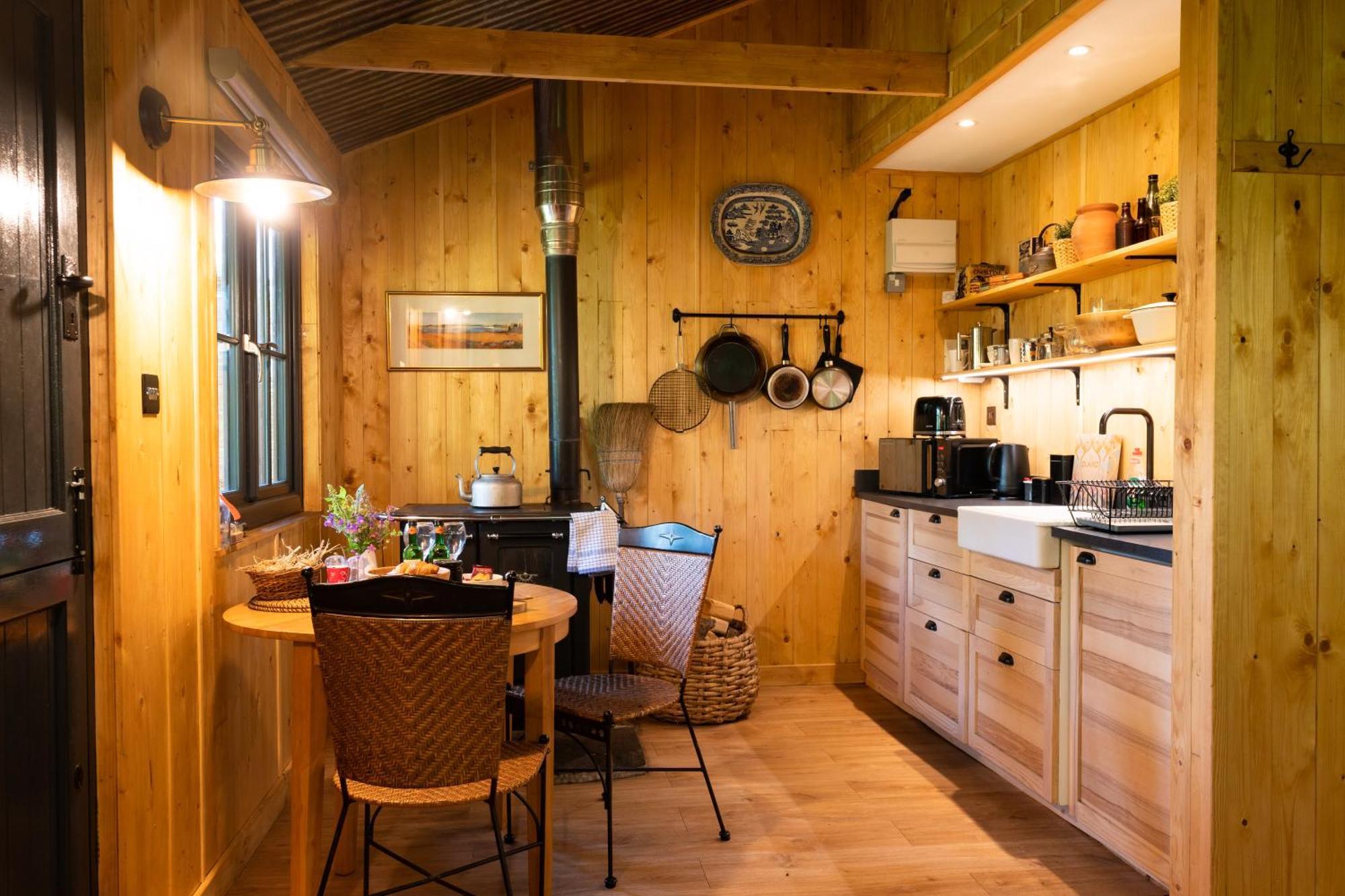 Off-Grid Relaxing Getaway At The Captain'S Rest Clachan of Campsie Eksteriør billede